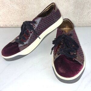 Johnston & Murphy Burgundy Velvet Sneakers - 9M- Laser Cut Patent Luxe Goth
